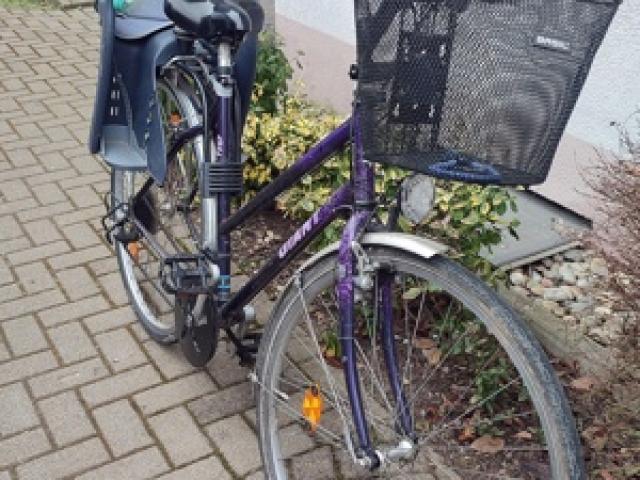 Damenfahrrad mit Kindersitz - 1